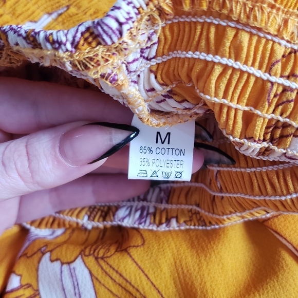 Shorts and Top Set - Picture 3 of 4